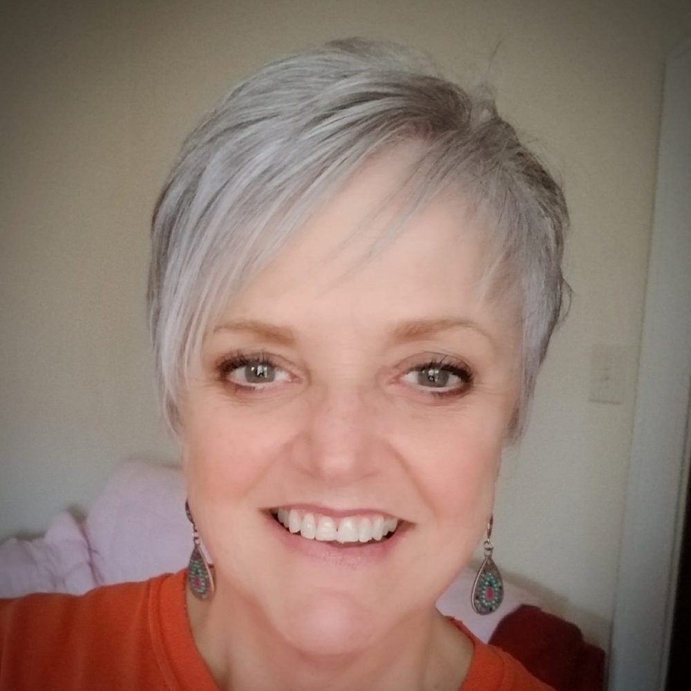 Meet your Posher, Connie